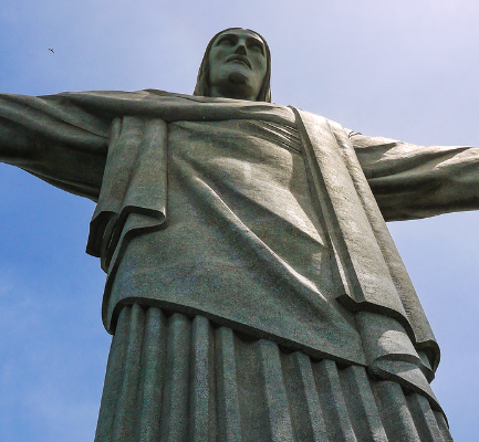 Le Christ rédempteur en haut du mont Corcovado.